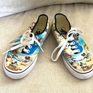 Size 6 Mickey and Minnie Aloha vans